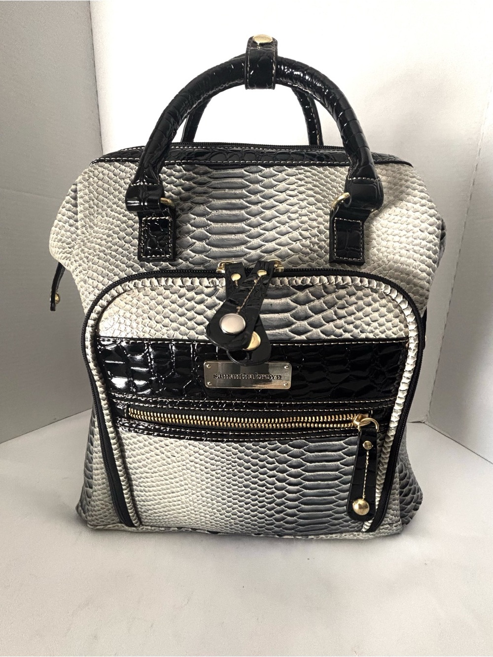 NEW! SAMANTHA BROWN OMBRO CROCO EMBOSSED BACKPACK/CARRY ON BLACK WHITE - Picture 11 of 15
